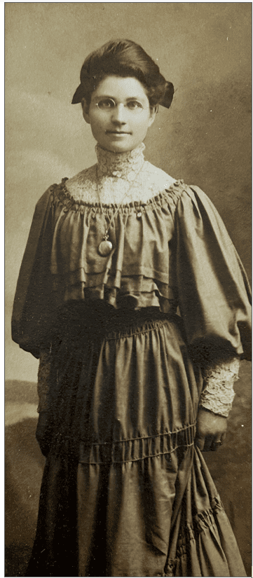 Screenshot 2025-04-02 212707 Edith Stella Knoll (age 26)
Fall Semester 1911