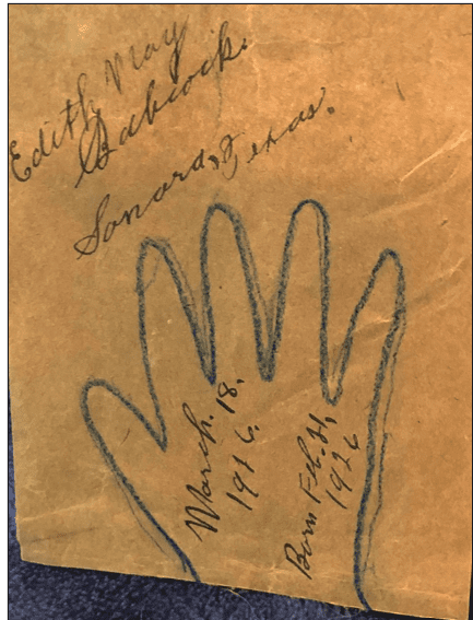 Screenshot 2025-04-04 133243 Edith May’s hand at size at 1 month.
(March 18, 1926)